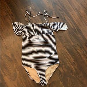 Albion fit Women’s medium- the wave swim